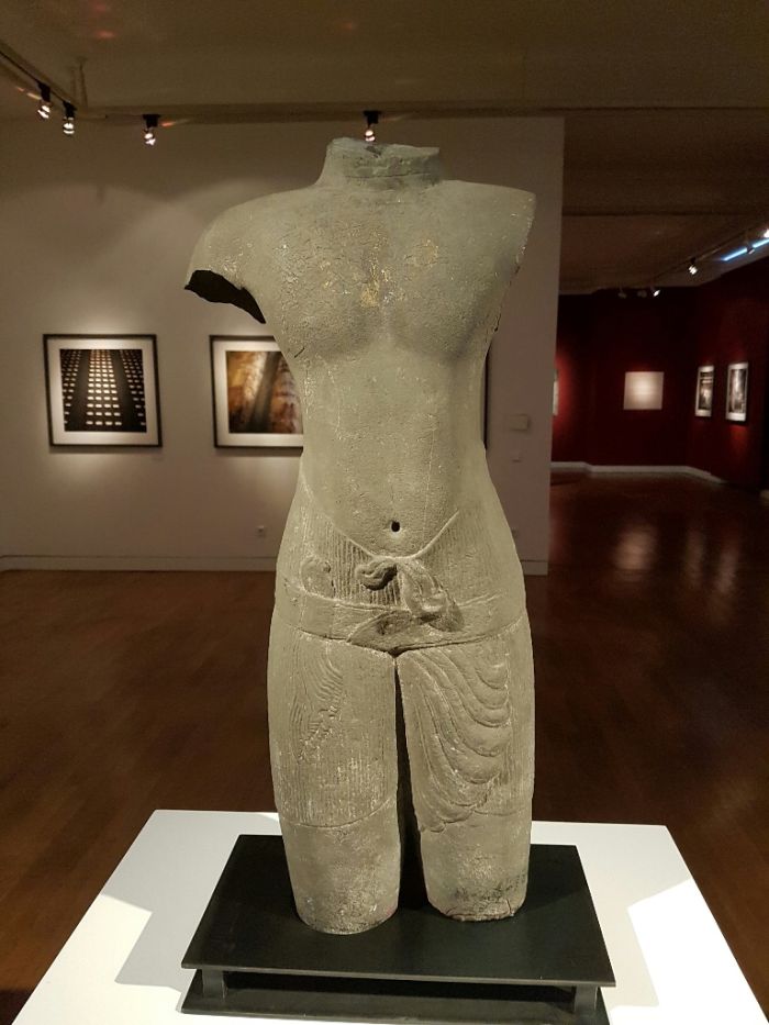 Torso einer männlichen Gottheit