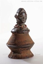 Salbentopf, Baule, Elfenbeinküste, Museum der Kulturen Basel, Nr. III 8762, von Hans Himmelheber 1934/1935